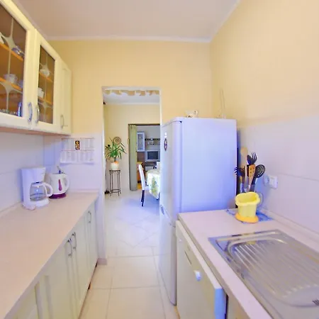 Meditteraneo Apartment *